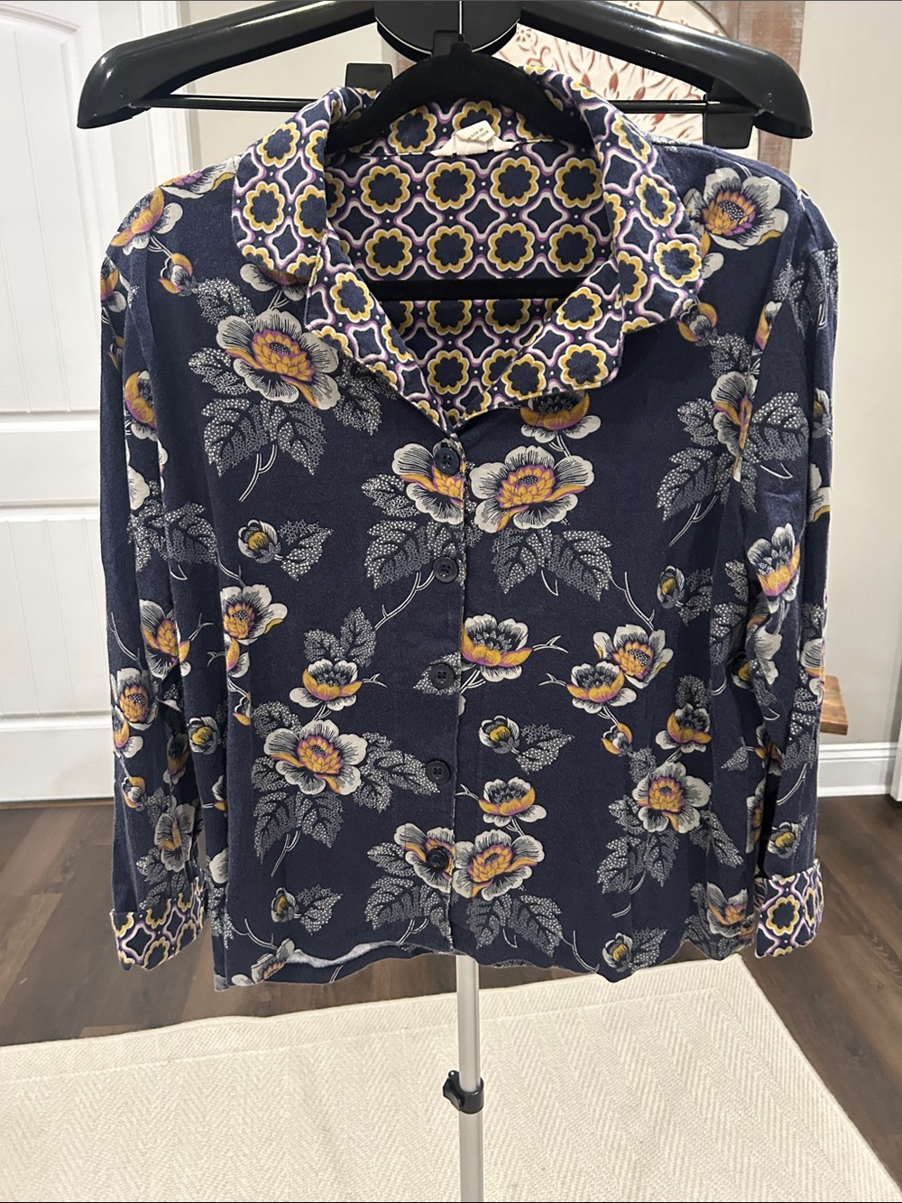 Vera Bradley Navy Floral Print Shirt with Yellow and Purple Accents / Soft!
